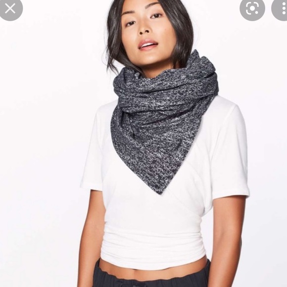 Lululemon Vinyasa Scarf - Picture 2 of 6